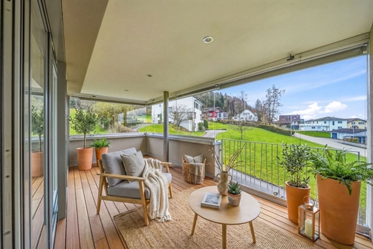 MODERNE 4.5-ZIMMER-WOHNUNG MIT ZWEI VERGLASTEN LOGGIAS IN BISCHOFSZELL - 3