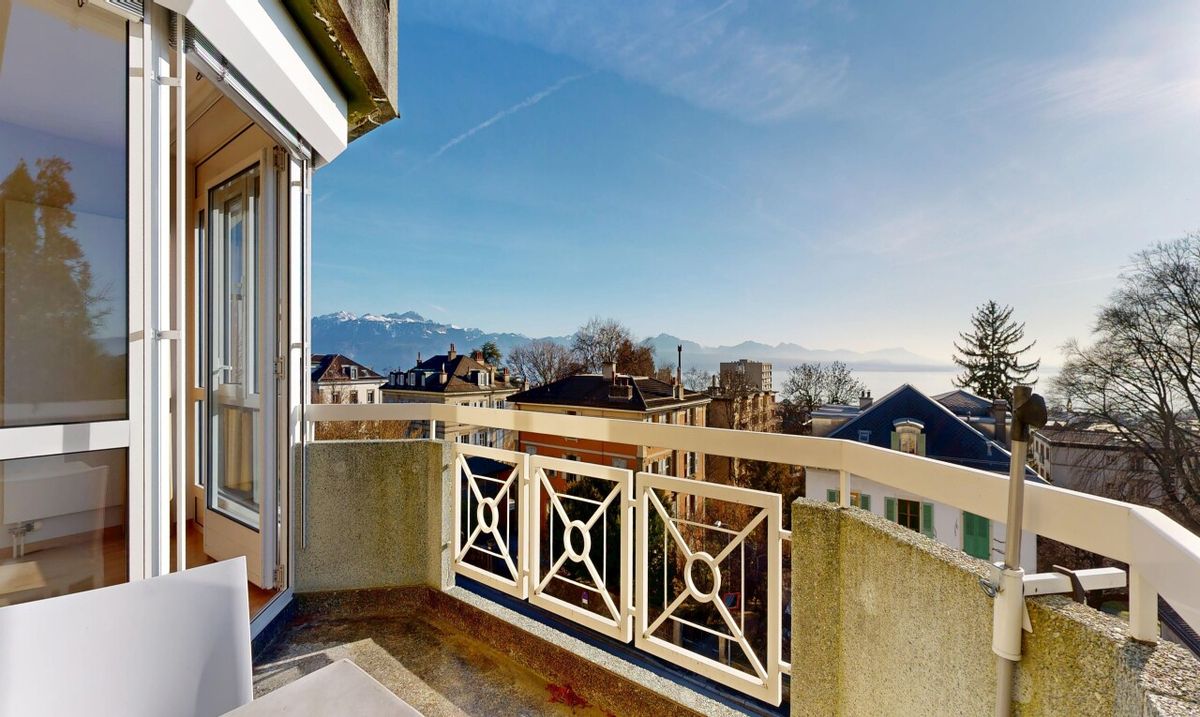Exclusive: bright apartment in a luxury condominium - 3