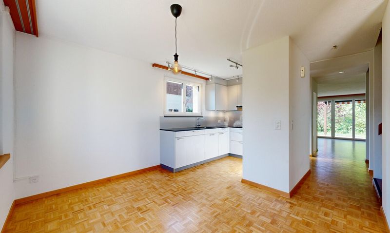Charmantes 5.5 Zimmer-Reiheneckhaus mit ausgebautem Dachgeschoss - 5