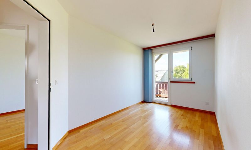 Charmantes 5.5 Zimmer-Reiheneckhaus mit ausgebautem Dachgeschoss - 10