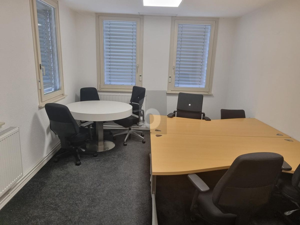 JOLI ESPACE DE BUREAU - 1