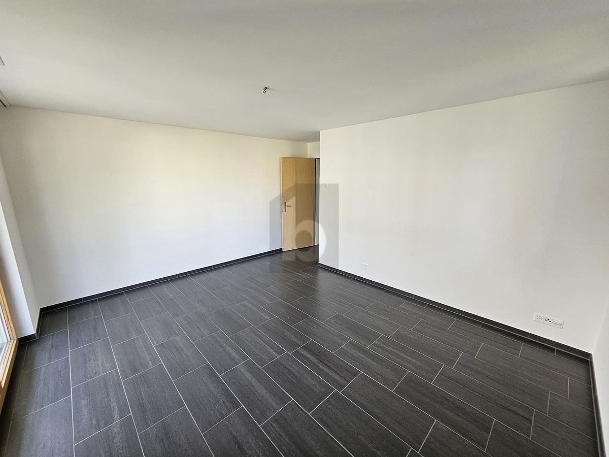 MODERN MIT SONNIGEM BALKON - 4