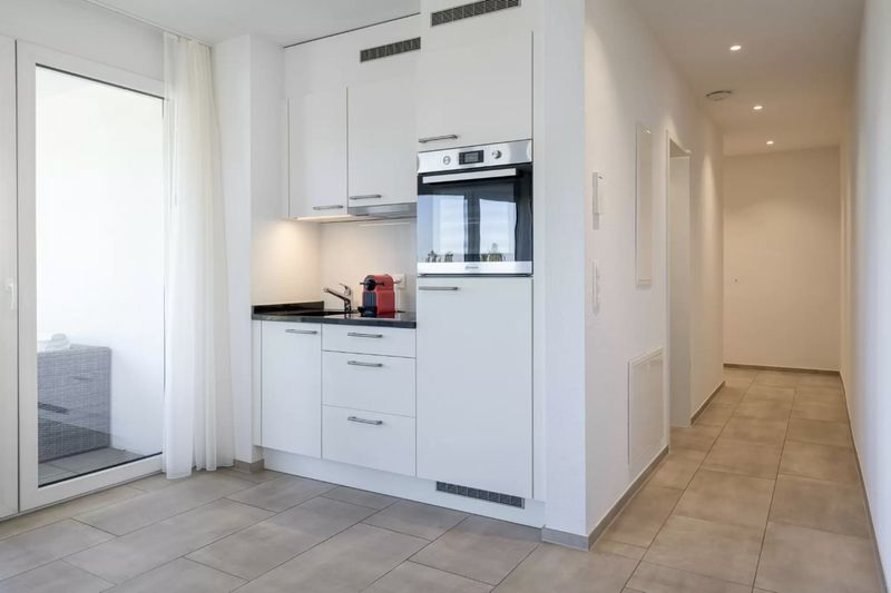 City apartment in Basel with balcony - 4