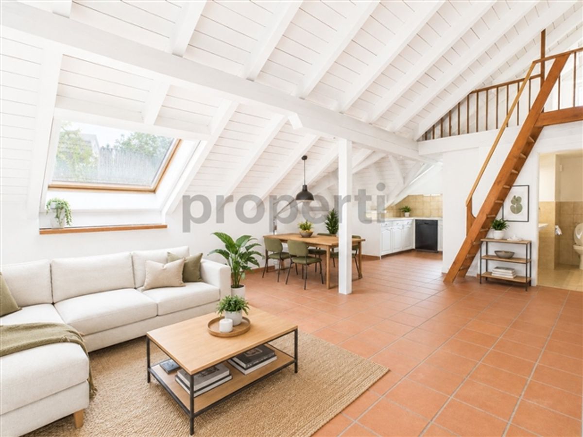 Gemütliche 4.5-Zimmer-Dachwohnung mit Balkon in Beringen - 0