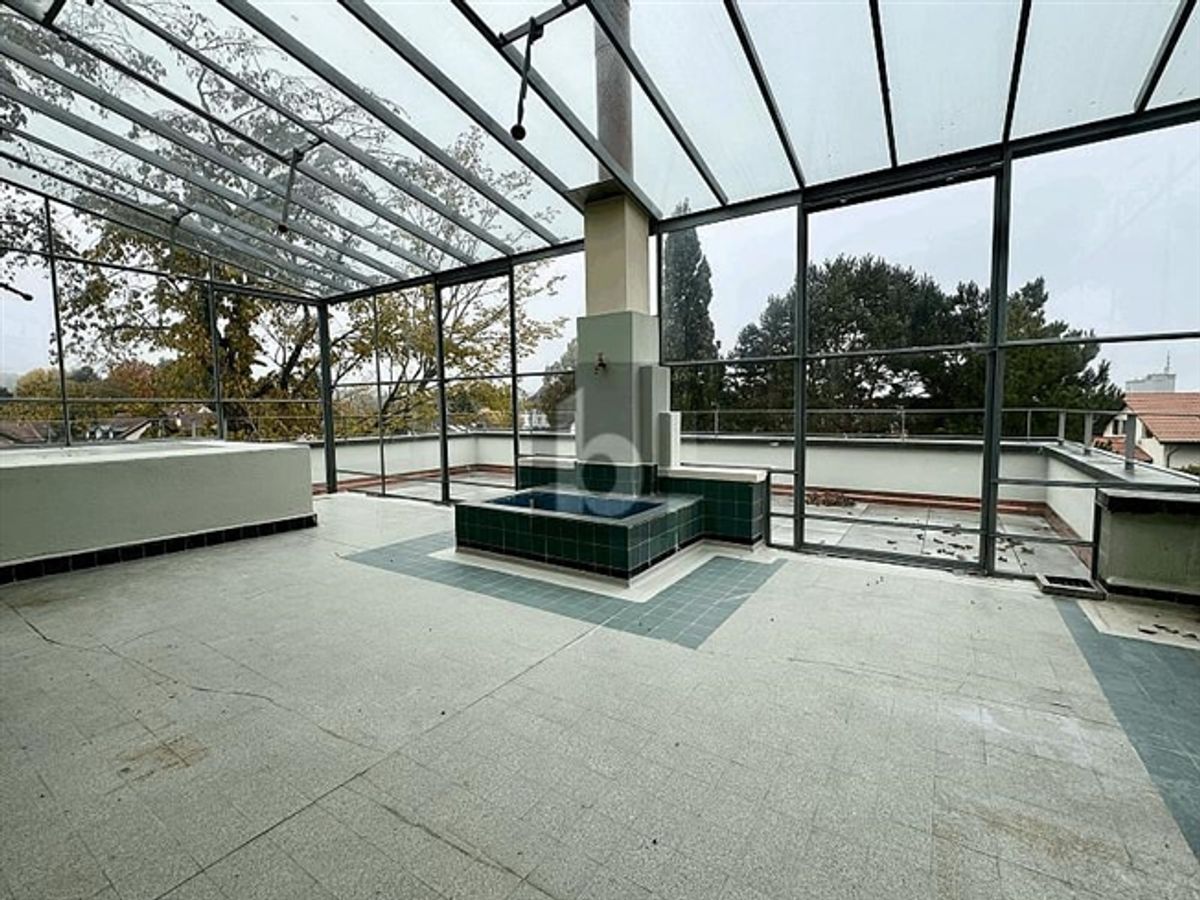 MIT DACH UND GARTEN VON 671 M² – IDEALER MITBEWOHNER - 2