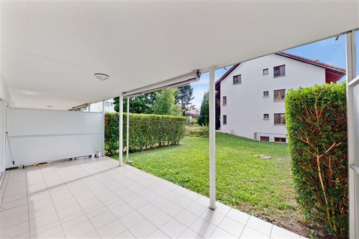 Grosszügige, helle Wohnung mit Sitzplatz - 4