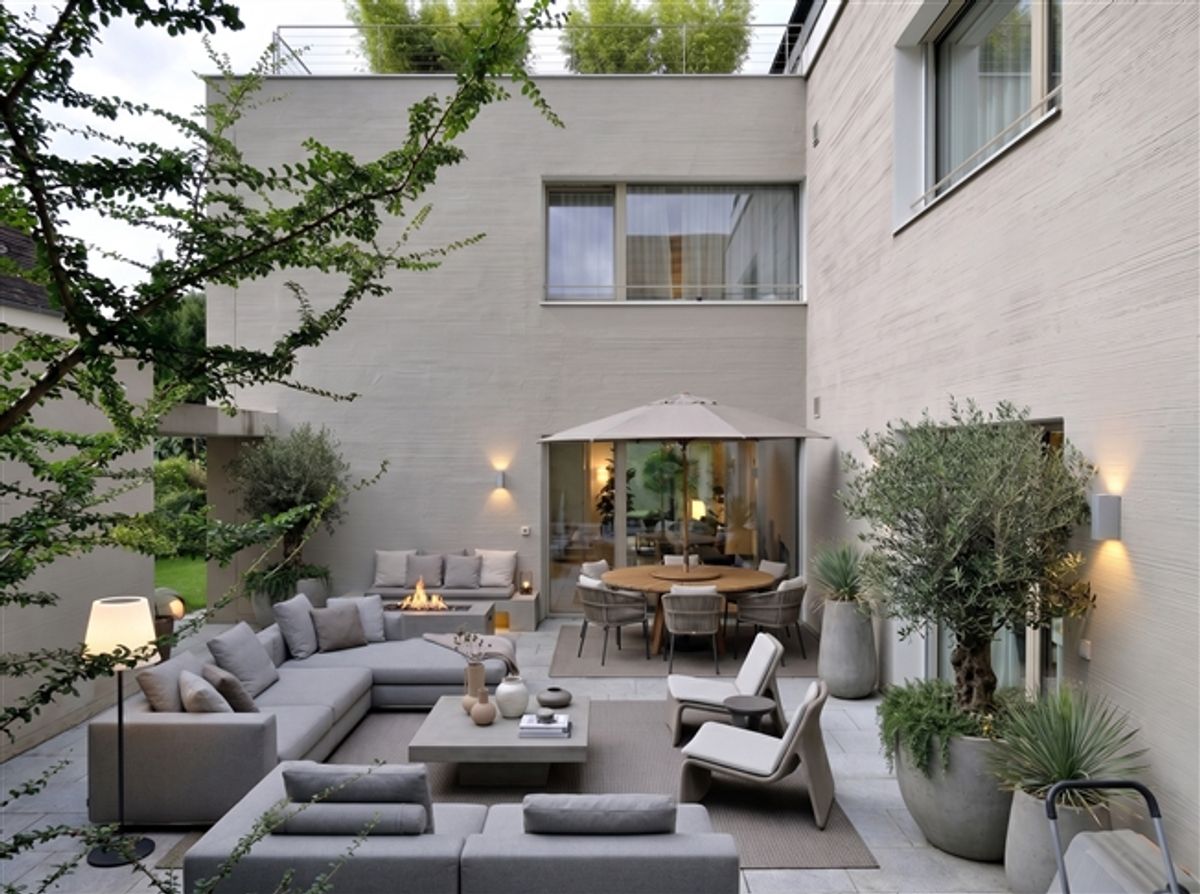 Exklusive 4.5-Zimmer-Gartenwohnung mit Loggia, Terrasse und privatem Garten - 1