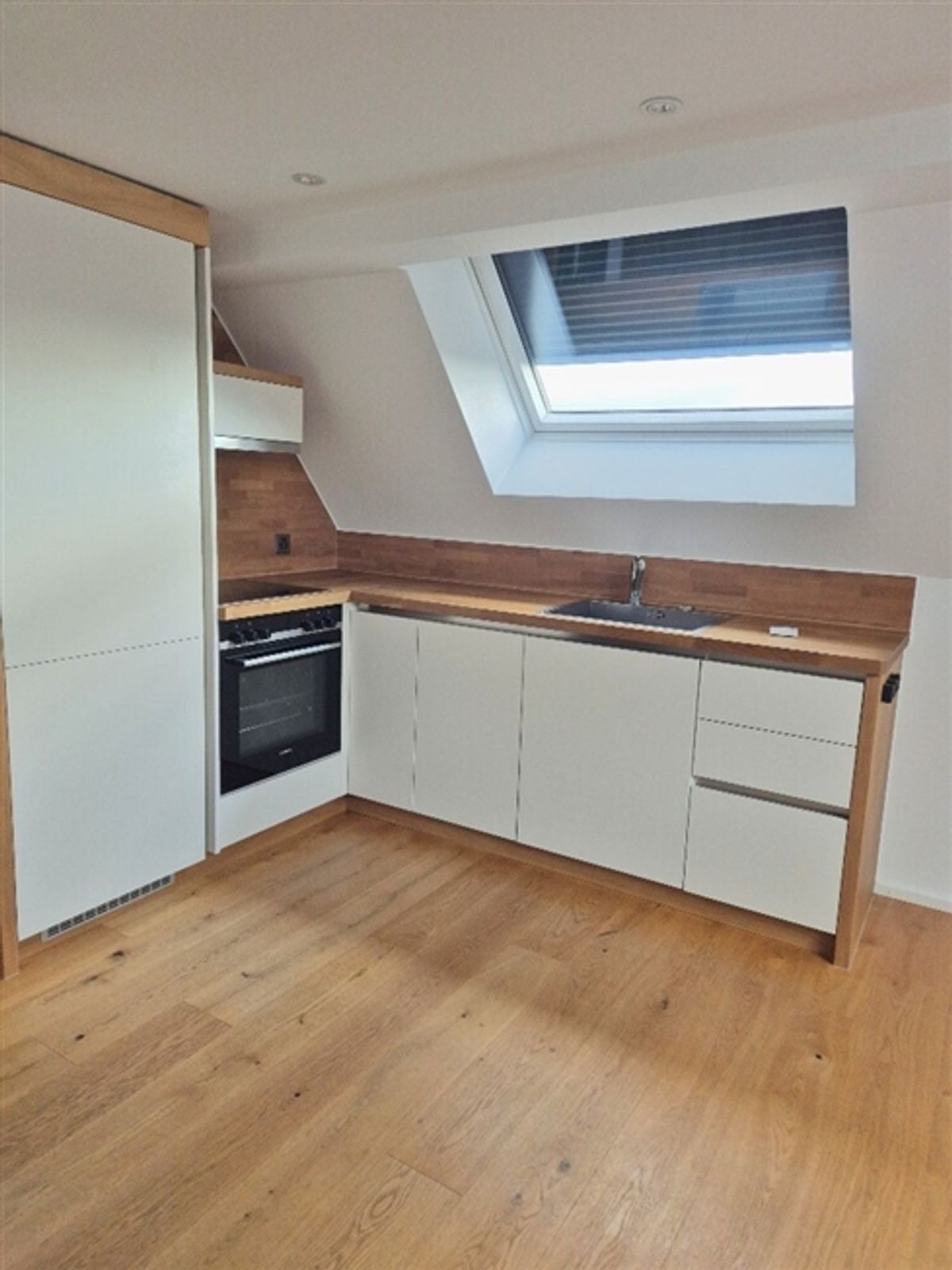 Dachwohnung mit Terrasse - 1