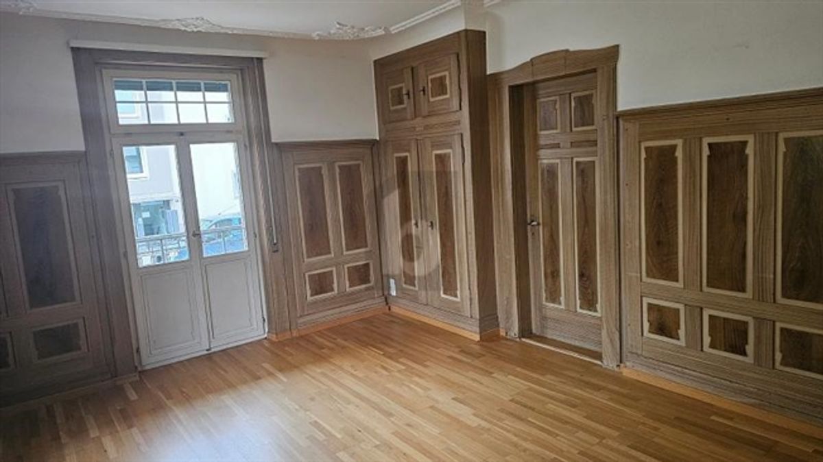 HERRSCHAFTSHAUS MIT AUSBAUPOTENTIAL AN TOP LAGE - 4