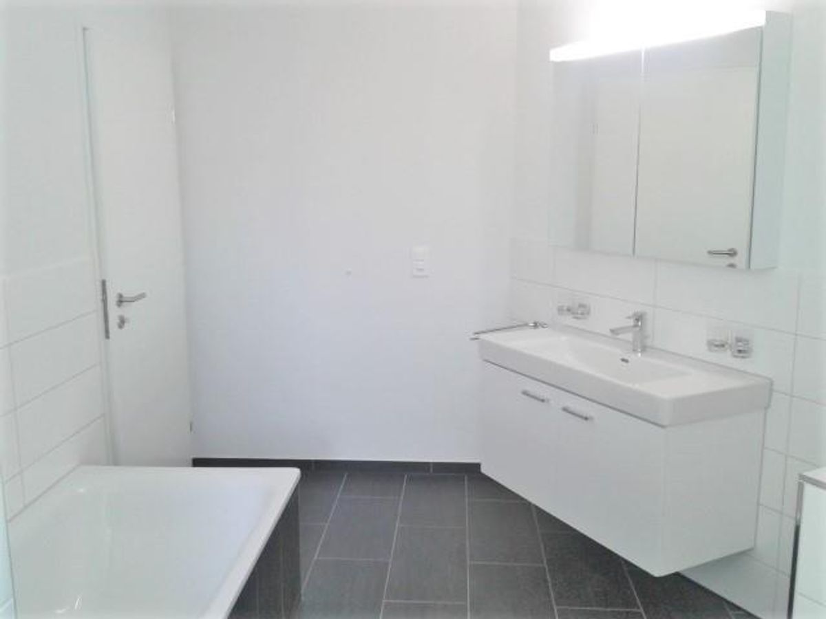4.5 Zimmer Wohnung - 3