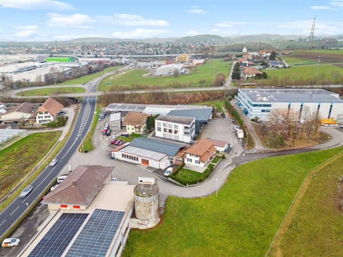 Vermietung von attraktiven Lager- und Gewerbeboxen - 1