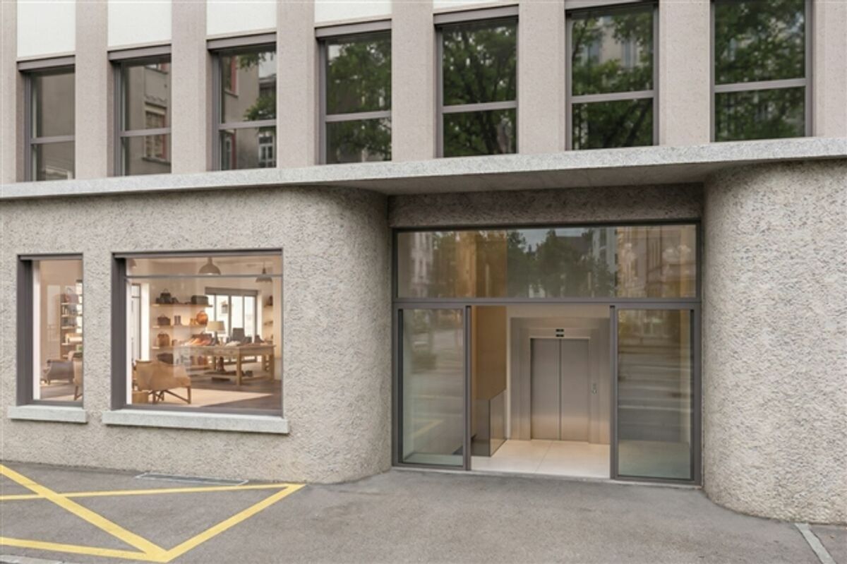 Surface de loisirs/services de 455m2  - Rue de Genève 7 - 1