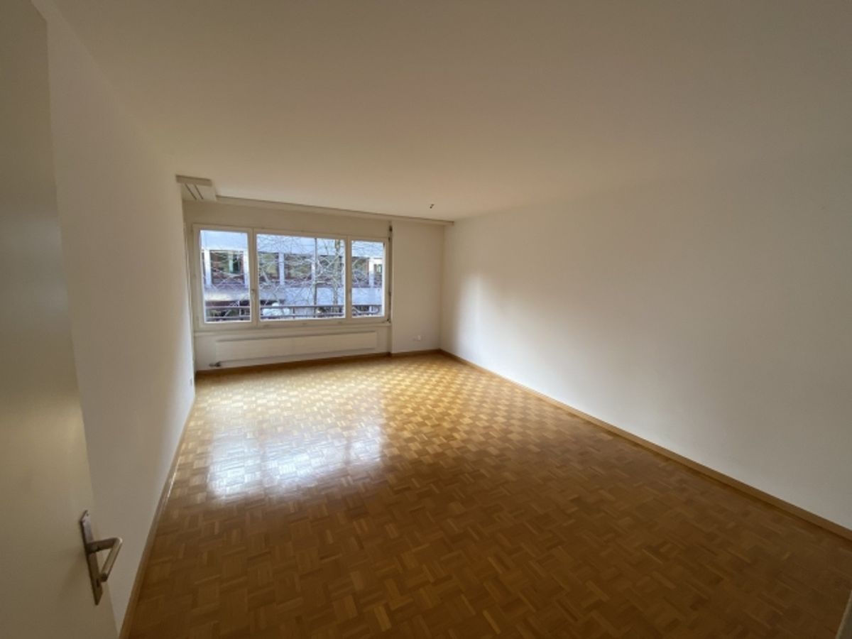 BEFRISTET 31.03.2027 - 3 Zimmerwohnung in Zürich Wipkingen - 0