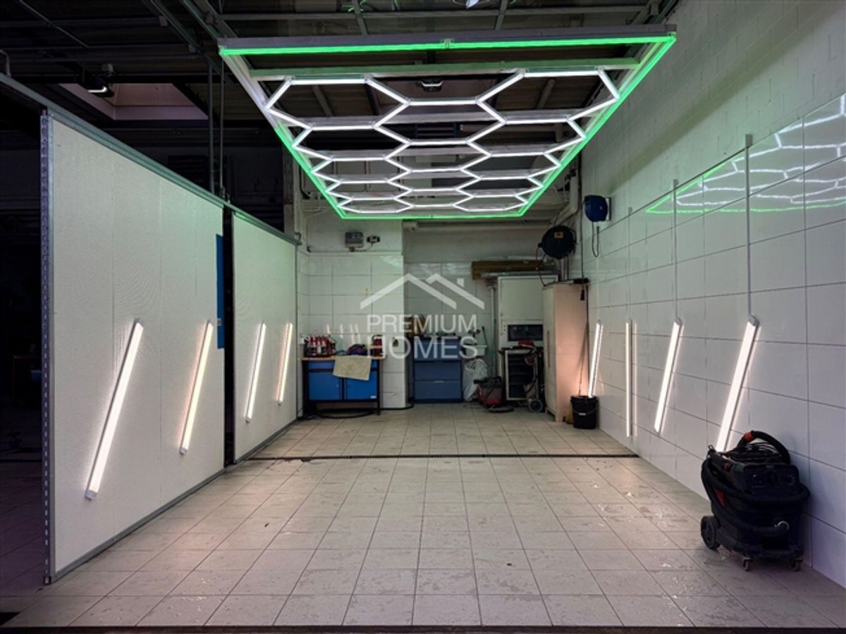 Autowerkstatt mit Waschanlage & kompletter Ausstattung - 3