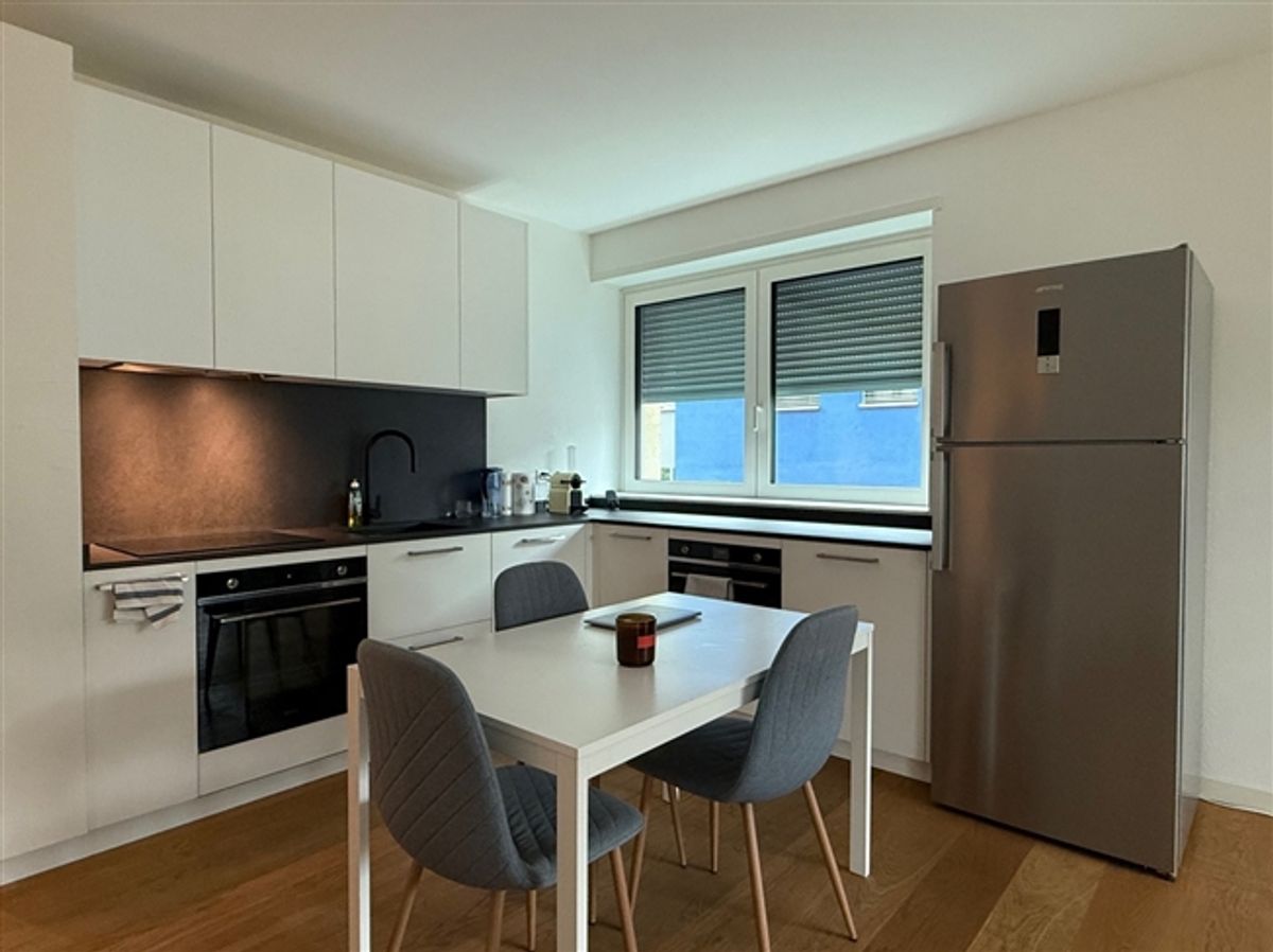 GROSSES UND MODERNES 2.5-ZIMMIGES APARTMENT IM ZENTRUM MIT KLIMAANLAGE - 2