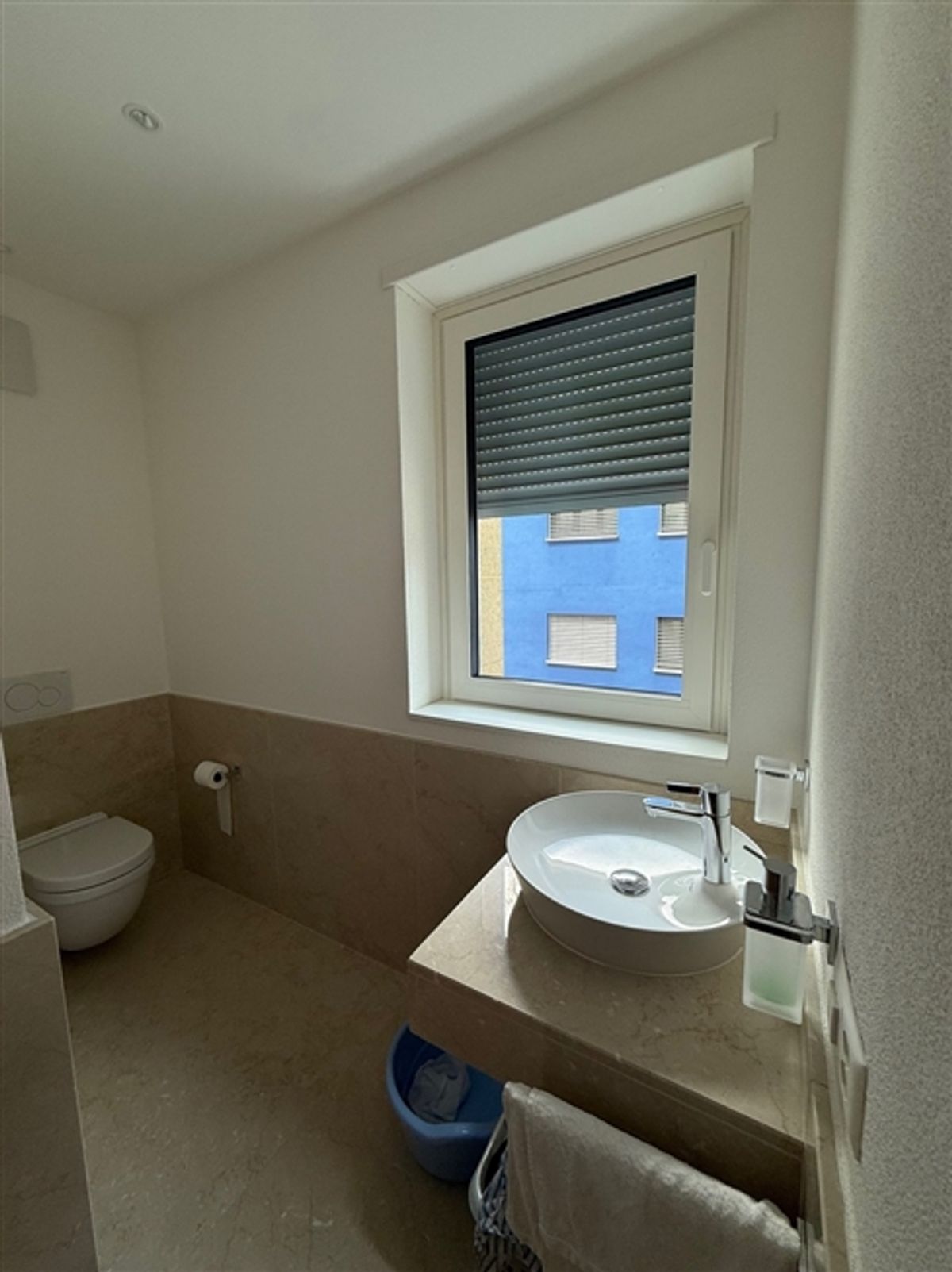 GROSSES UND MODERNES 2.5-ZIMMIGES APARTMENT IM ZENTRUM MIT KLIMAANLAGE - 7
