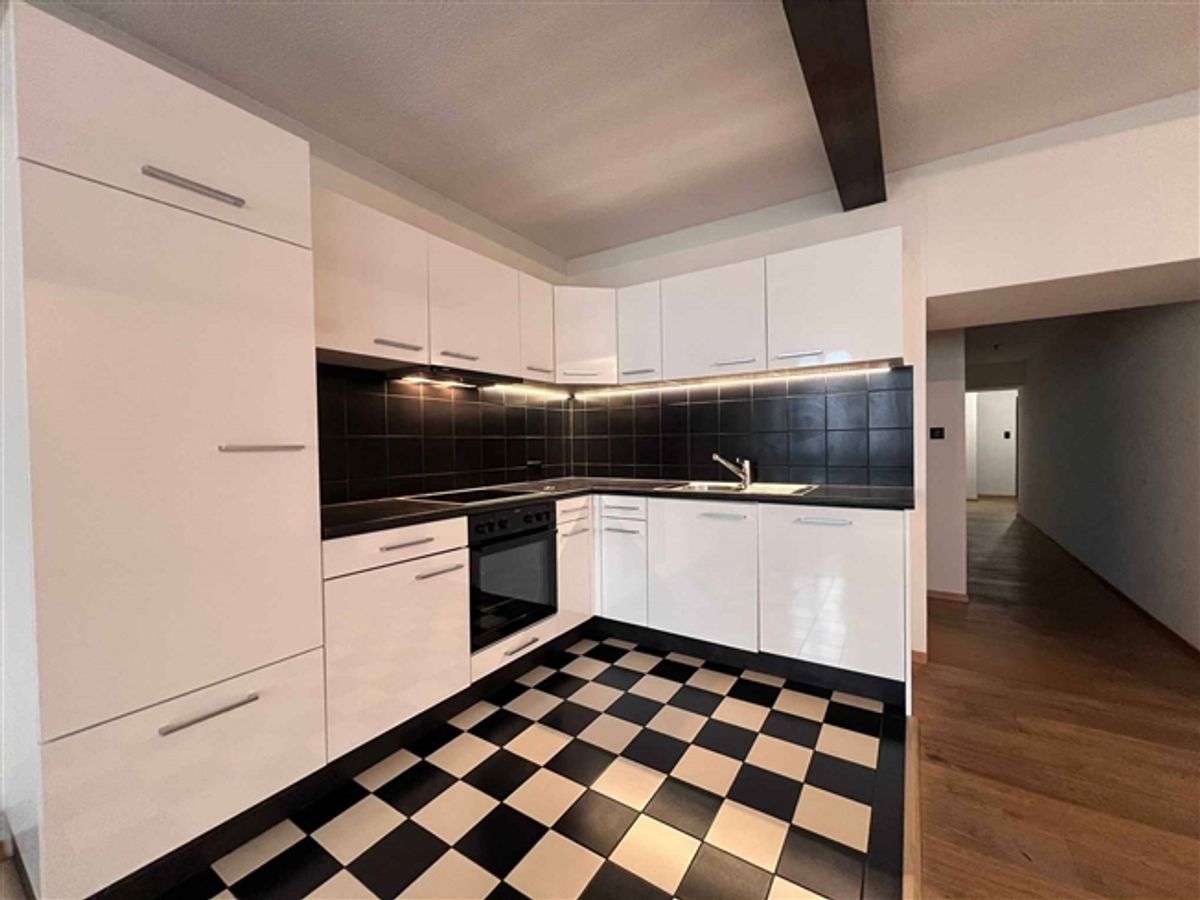 Wohnung von 3,5 Zimmern im 1. Stock - 0
