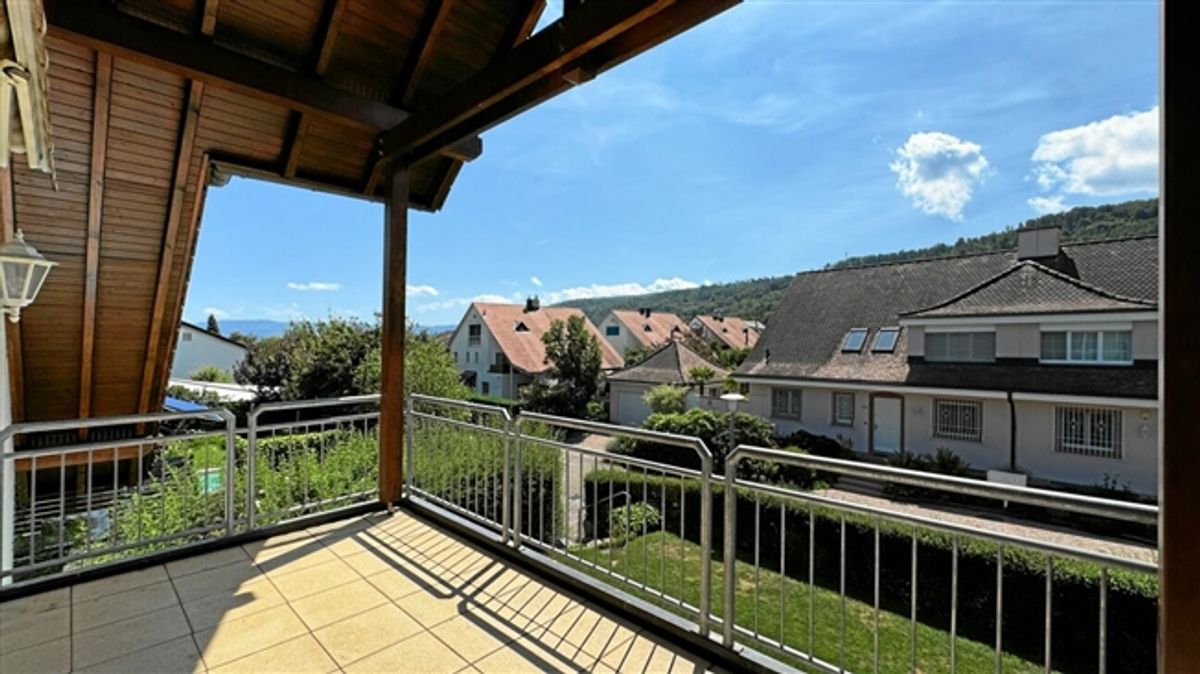3.5 Zimmer Wohnung (108 m2) im 1. OG. zu vermieten Bättwil - 0