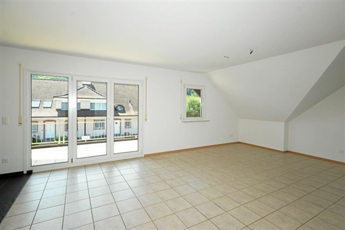 3.5 Zimmer Wohnung (108 m2) im 1. OG. zu vermieten Bättwil - 1