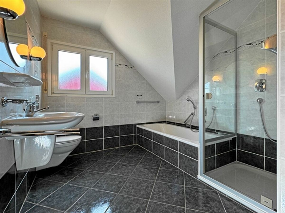 3.5 Zimmer Wohnung (108 m2) im 1. OG. zu vermieten Bättwil - 8