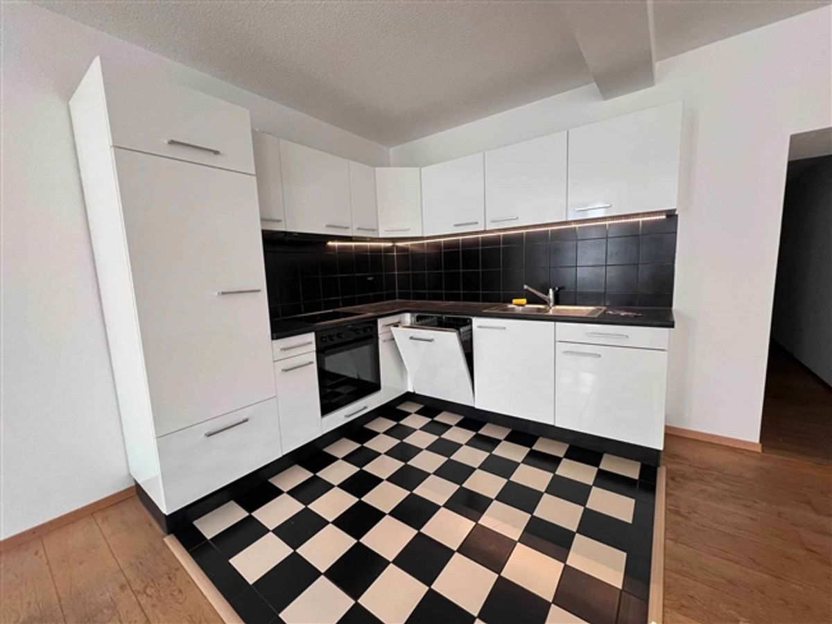 3,5-Zimmer-Wohnung im 2. Stock - 2