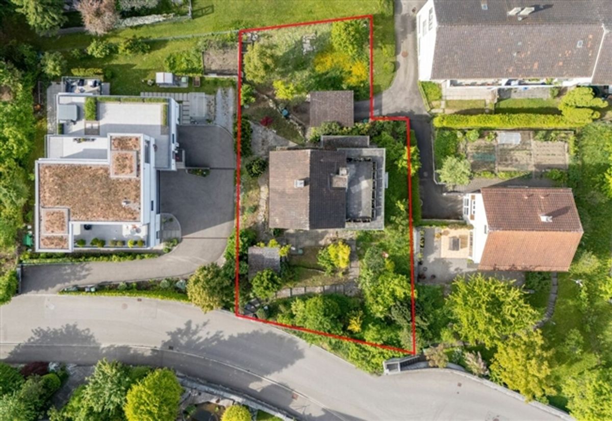 Grosszügiges 8.5-Zimmer-Familienhaus mit viel Platz und Potenzial - 2