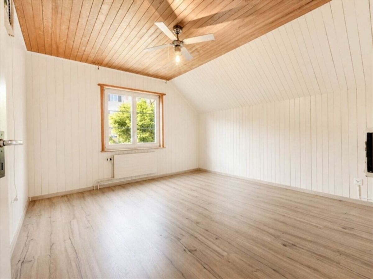 Grosszügiges 8.5-Zimmer-Familienhaus mit viel Platz und Potenzial - 12
