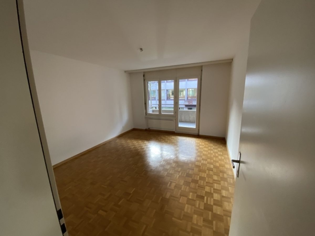 BEFRISTET 30.08.2027 - 3 Zimmerwohnung in Zürich Wipkingen - 0