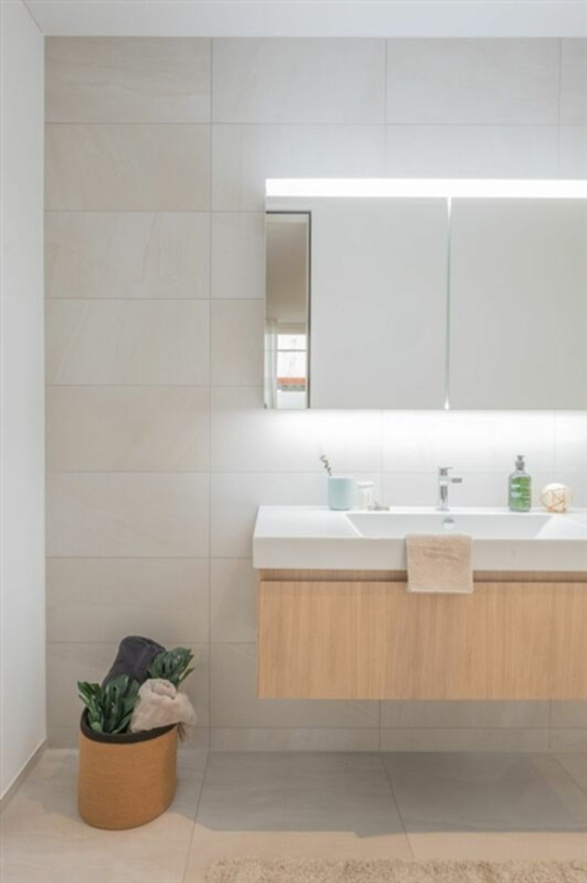 Exklusive 4.5 Zimmer Neubau Gartenwohnung - 4