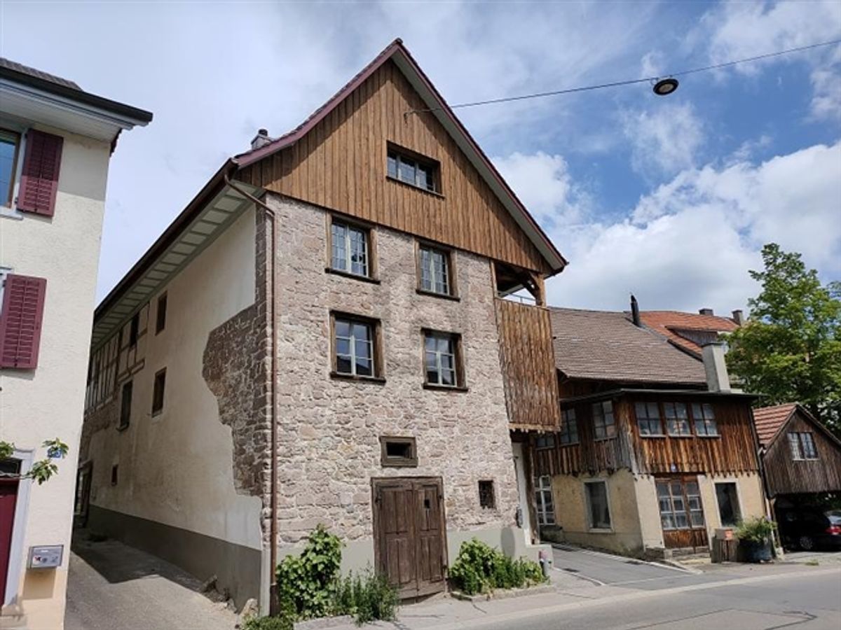 CHARMANT, HISTORISCH UND LICHTDURCHFLUTET - 0