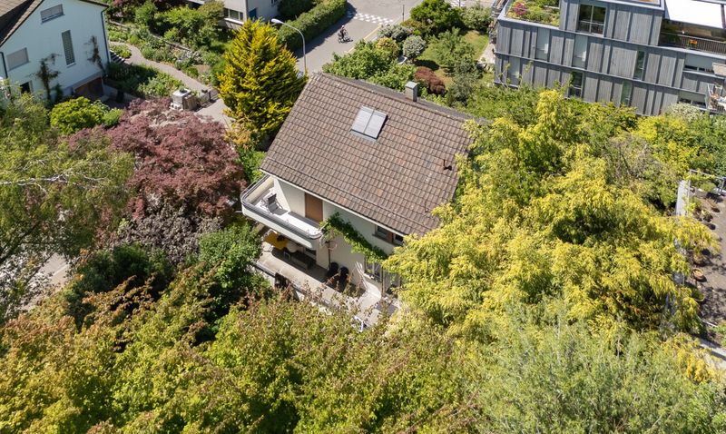 Seltene Chance: 5.5-Zimmer-Einfamilienhaus an Toplage - 4