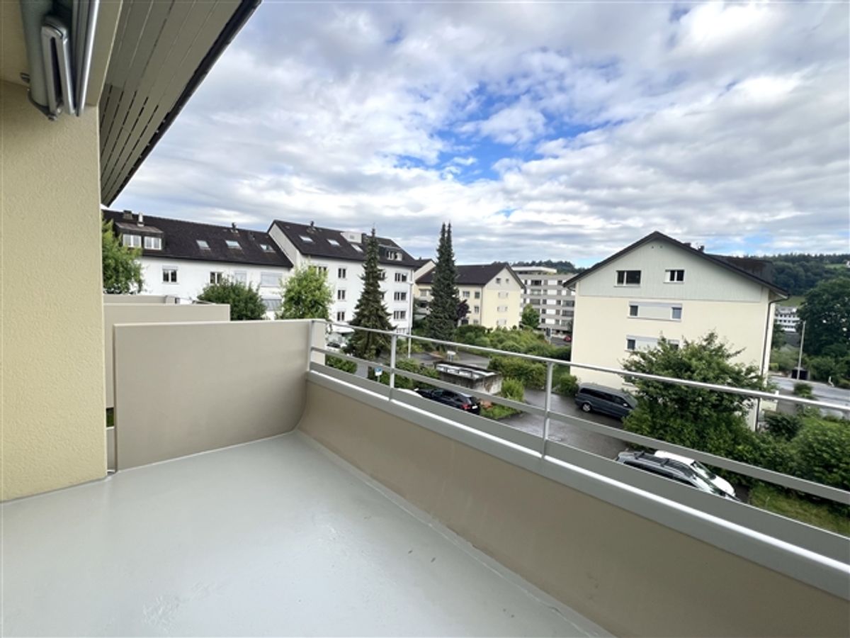 Ruhige Wohnfühloase gesucht frisch sanierte 3.5 Zimmer-Wohnung - 8