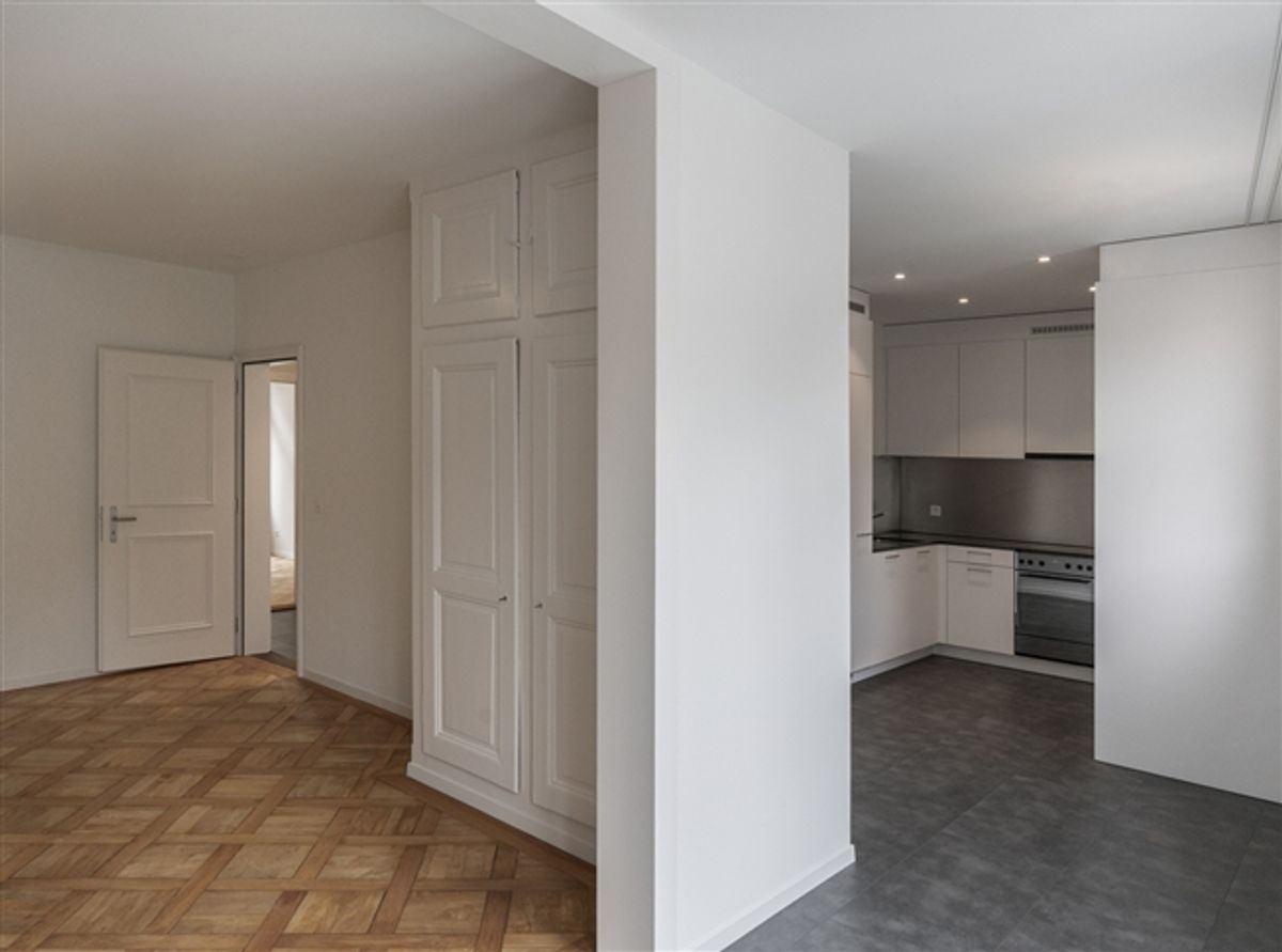 in zentraler Lage 3.5-Zimmer-Wohnung im 1. OG - 1