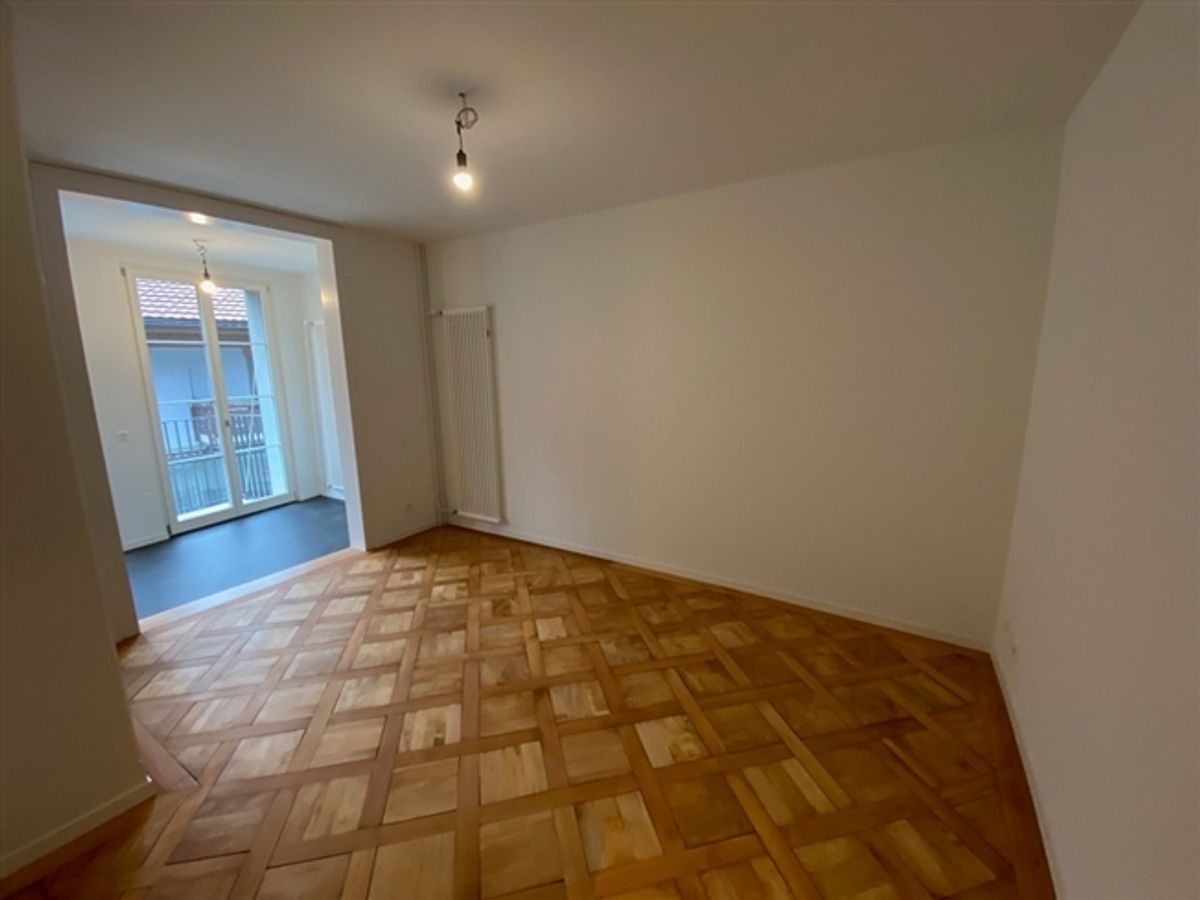 in zentraler Lage 3.5-Zimmer-Wohnung im 1. OG - 2