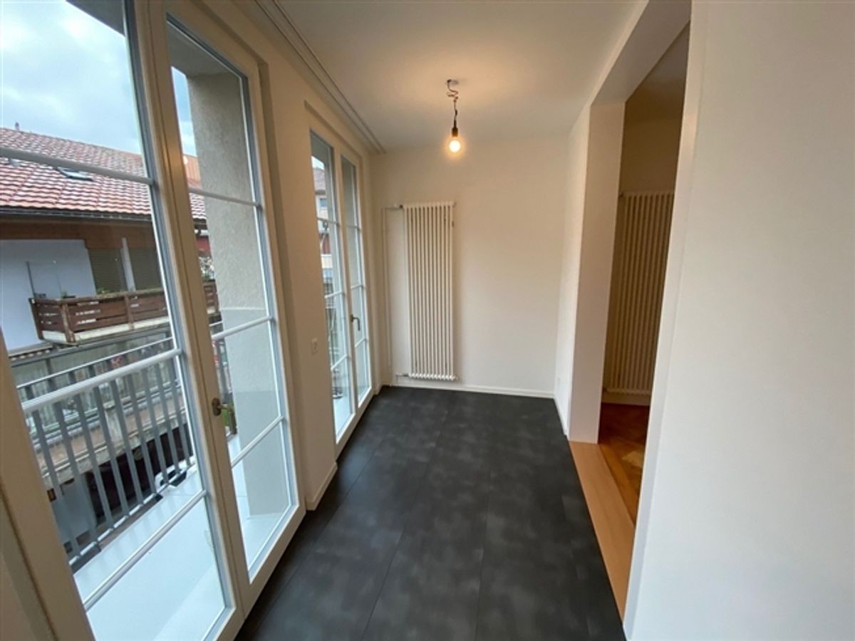 in zentraler Lage 3.5-Zimmer-Wohnung im 1. OG - 3