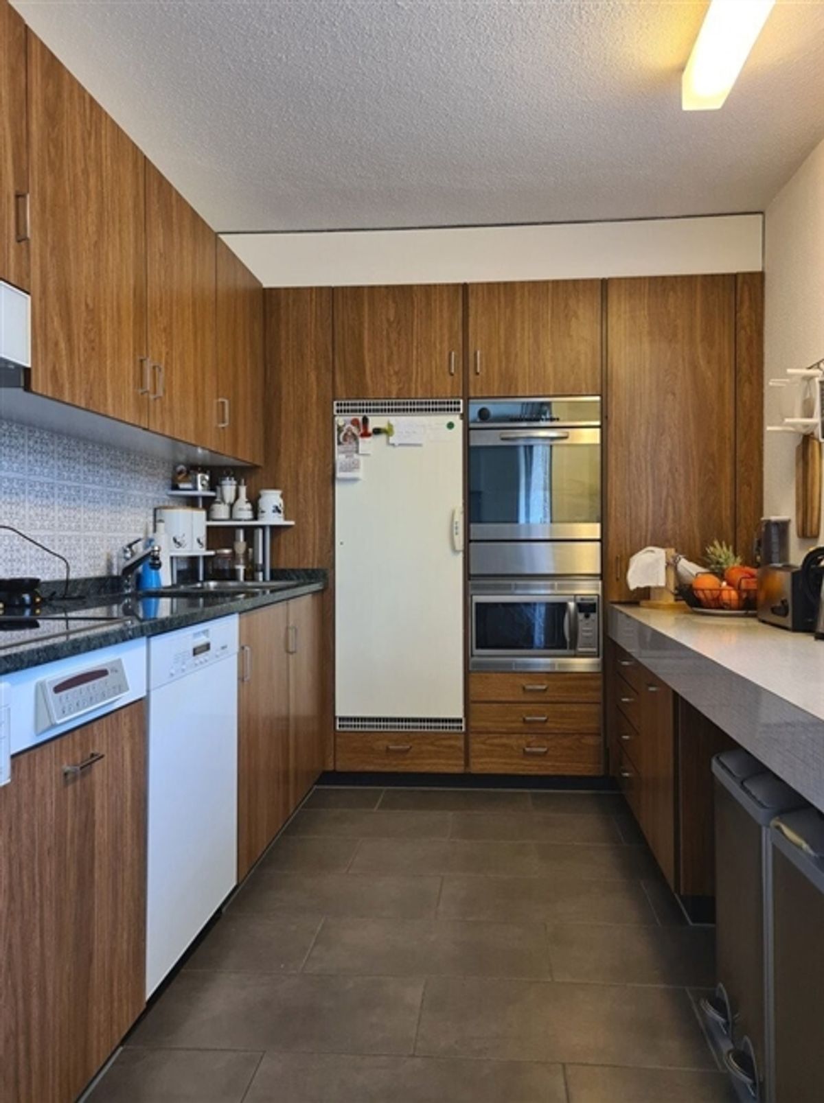 Grosszügige 5.5-Zimmerwohnung - 2