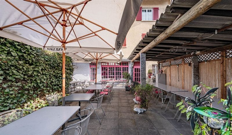 ERTRAGSSTARKES WOHN- UND GESCHÄFTSHAUS MIT RESTAURANT UND WOHNUNGEN - 3