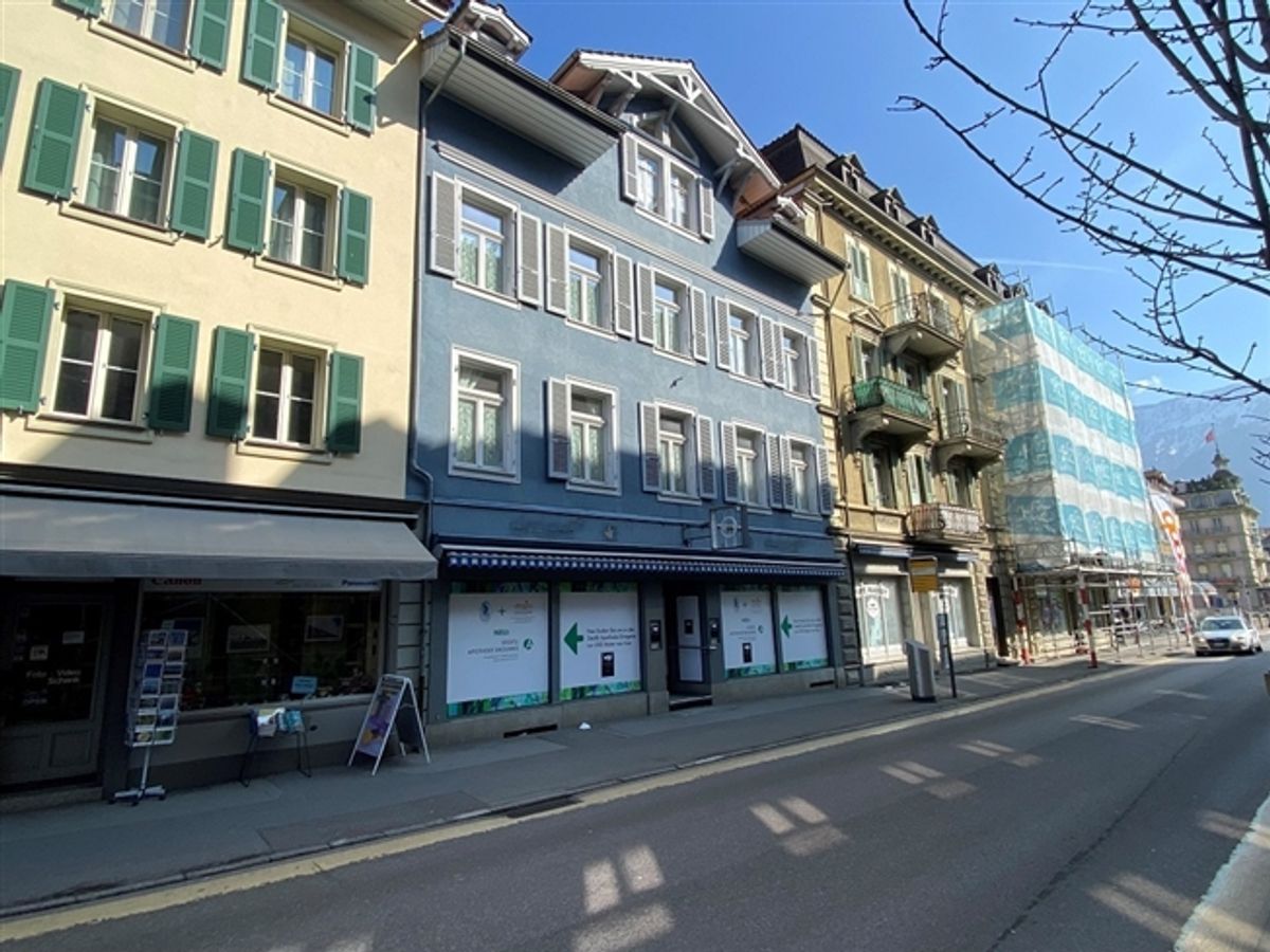 in zentraler Lage 3.5-Zimmer-Wohnung im 1. OG - 11