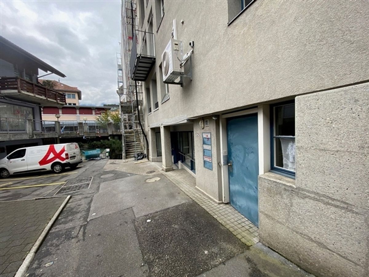 in zentraler Lage 3.5-Zimmer-Wohnung im 1. OG - 13