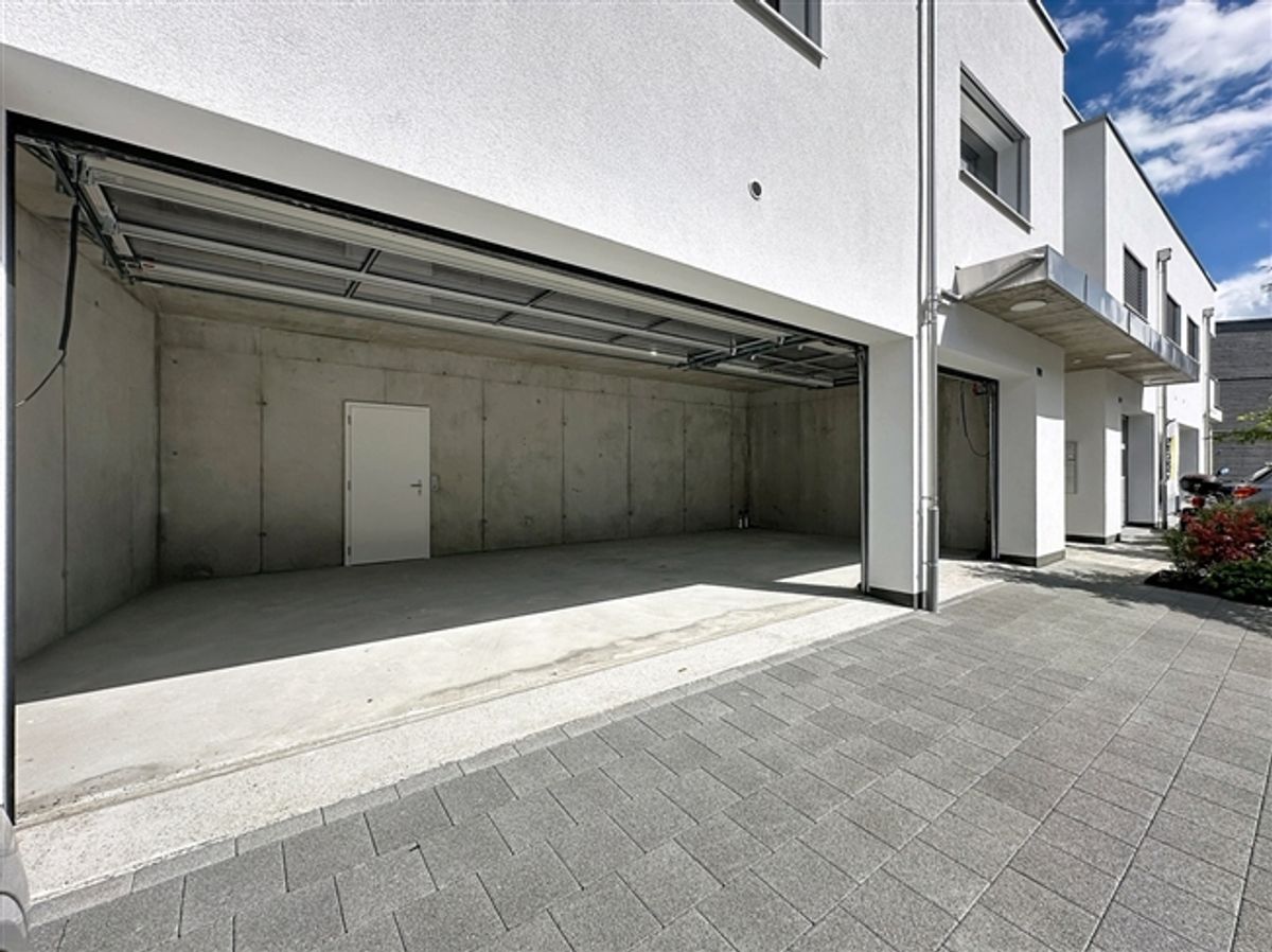 Neuwertige Gewerbeeinheit mit Werkstatt und Bürofläche von über 90 m² - 4
