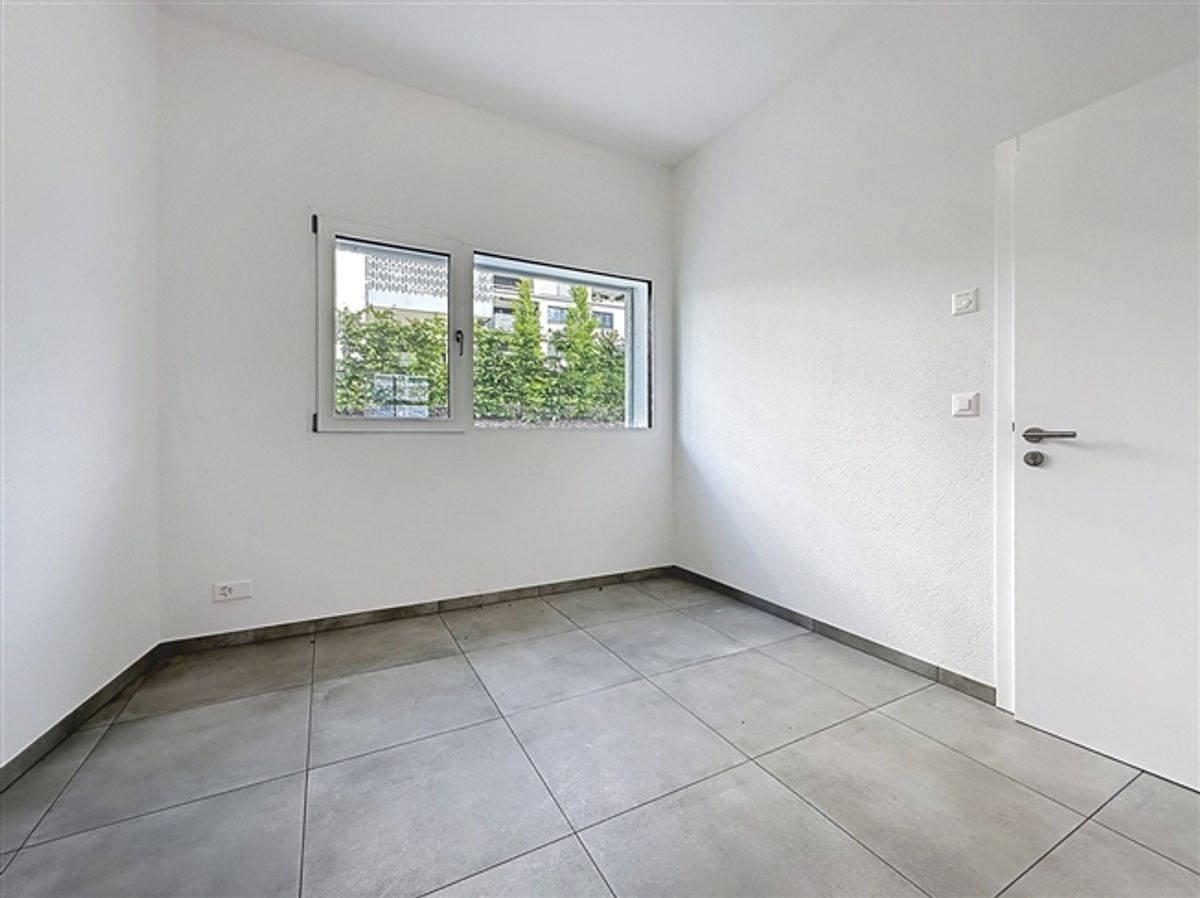 Neuwertige Gewerbeeinheit mit Werkstatt und Bürofläche von über 90 m² - 7