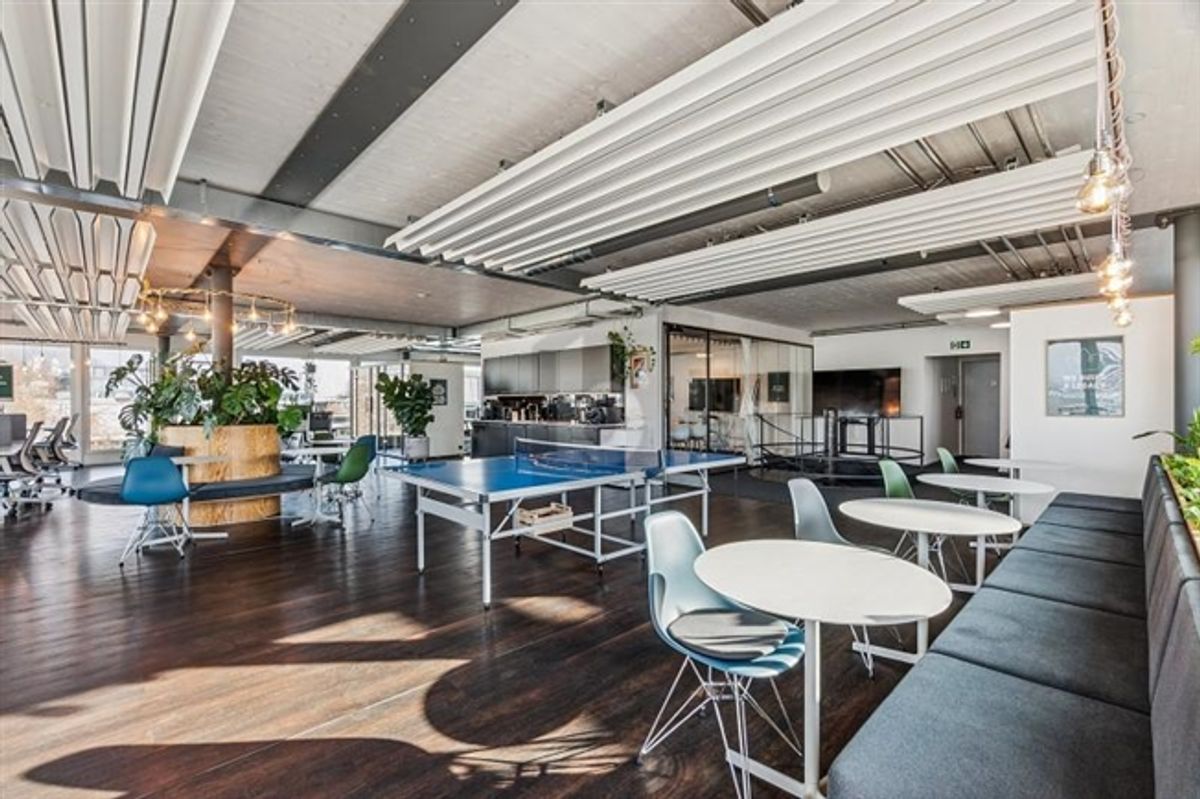 SMART-OFFICE IM PULSIERENDEN KREIS 5 - 1
