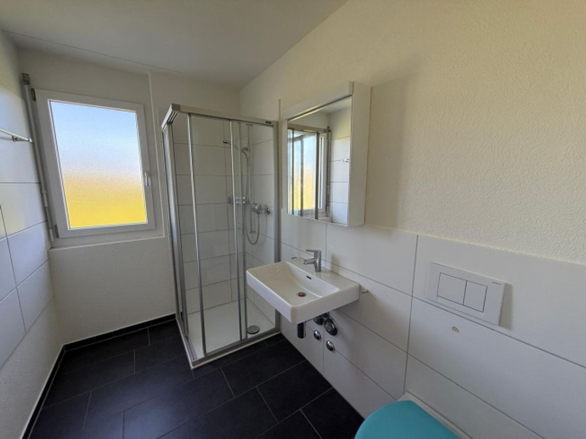 5737 Oberkulm | MODERN MIT GROSSEM BALKON, WEITSICHT UND LIFT - 2