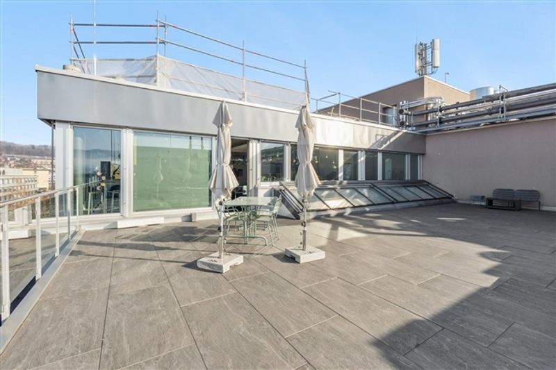 SMART-OFFICE IM PULSIERENDEN KREIS 5 - 5