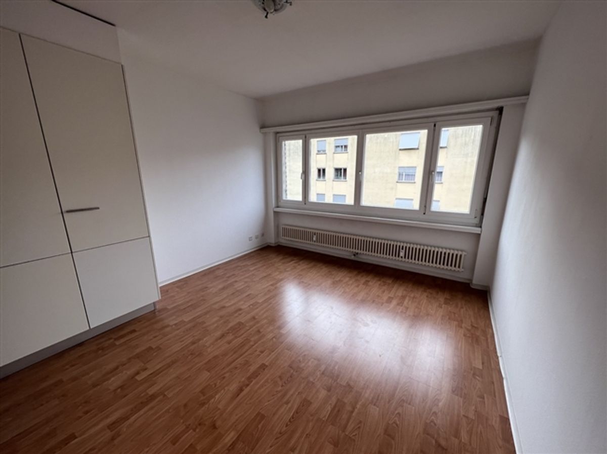 ZU VERMIETEN IN BELLIZONA NORD HÜBSCHES EINZIMMERAPARTMENT - 3