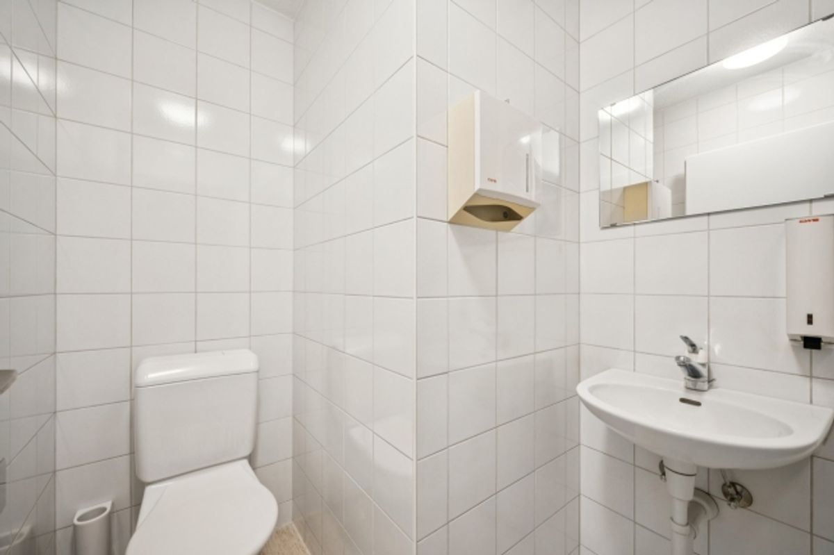 schöne, helle 2 1/2-Zimmer-Dachwohnung - 6