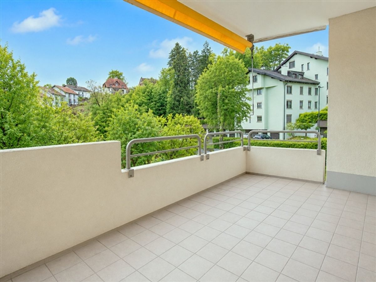 Grosszügige 5.5-Zimmer-Wohnung mit Cheminée und sonnigem Balkon - 4