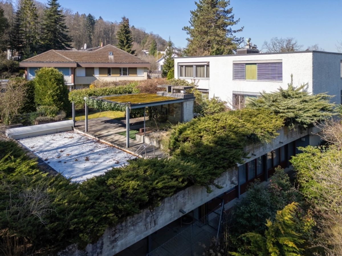 Ein Architektenhaus am Waldrand; Wohnen mit Stil und Privatsphäre - 0