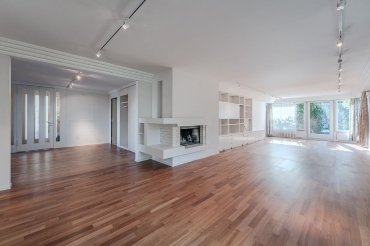Ein Architektenhaus am Waldrand; Wohnen mit Stil und Privatsphäre - 2