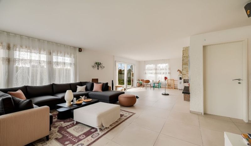 RARITÄT IN BESTLAGE MIT POOL, WINTERGARTEN UND GRILL-LOUNGE FRISCH RENOVIERT - 5